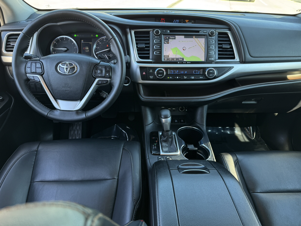 2019 Toyota Highlander XLE 23