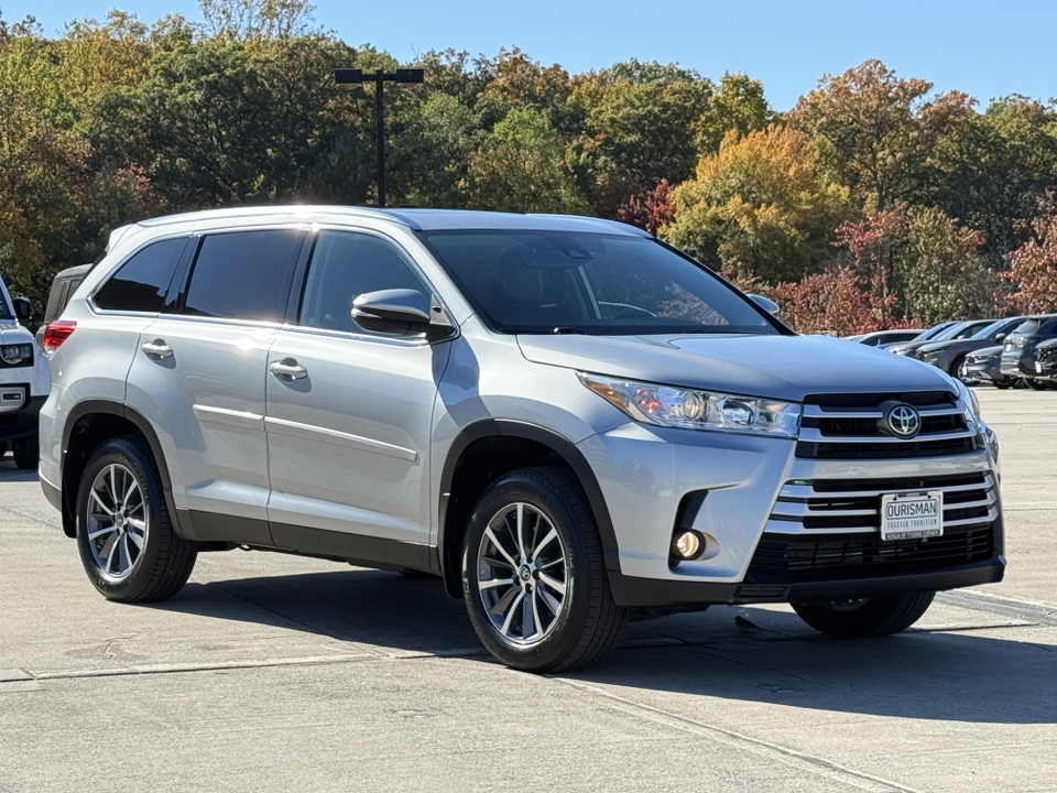 2019 Toyota Highlander XLE 38