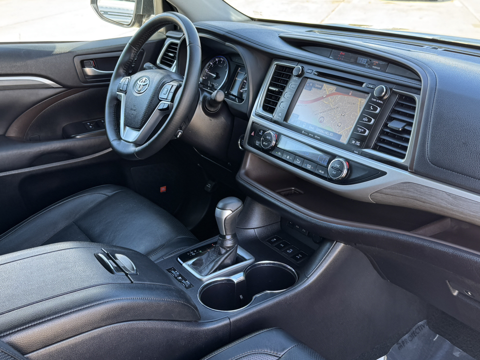 2019 Toyota Highlander Limited Platinum 9