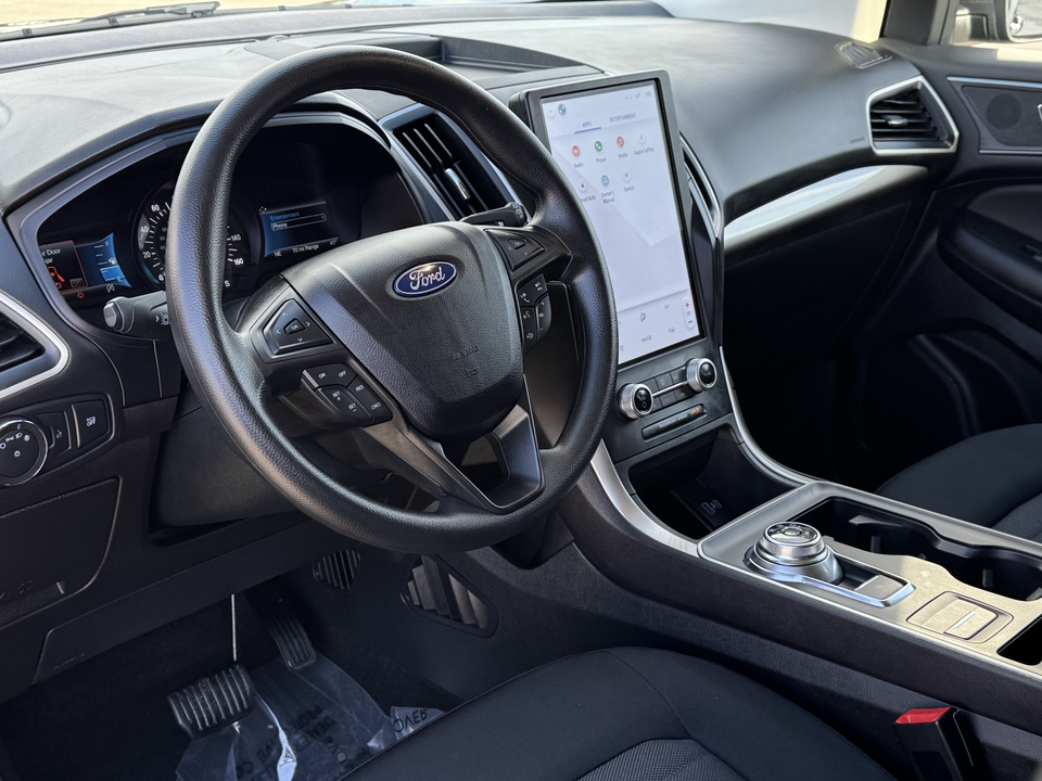 2023 Ford Edge SE 18