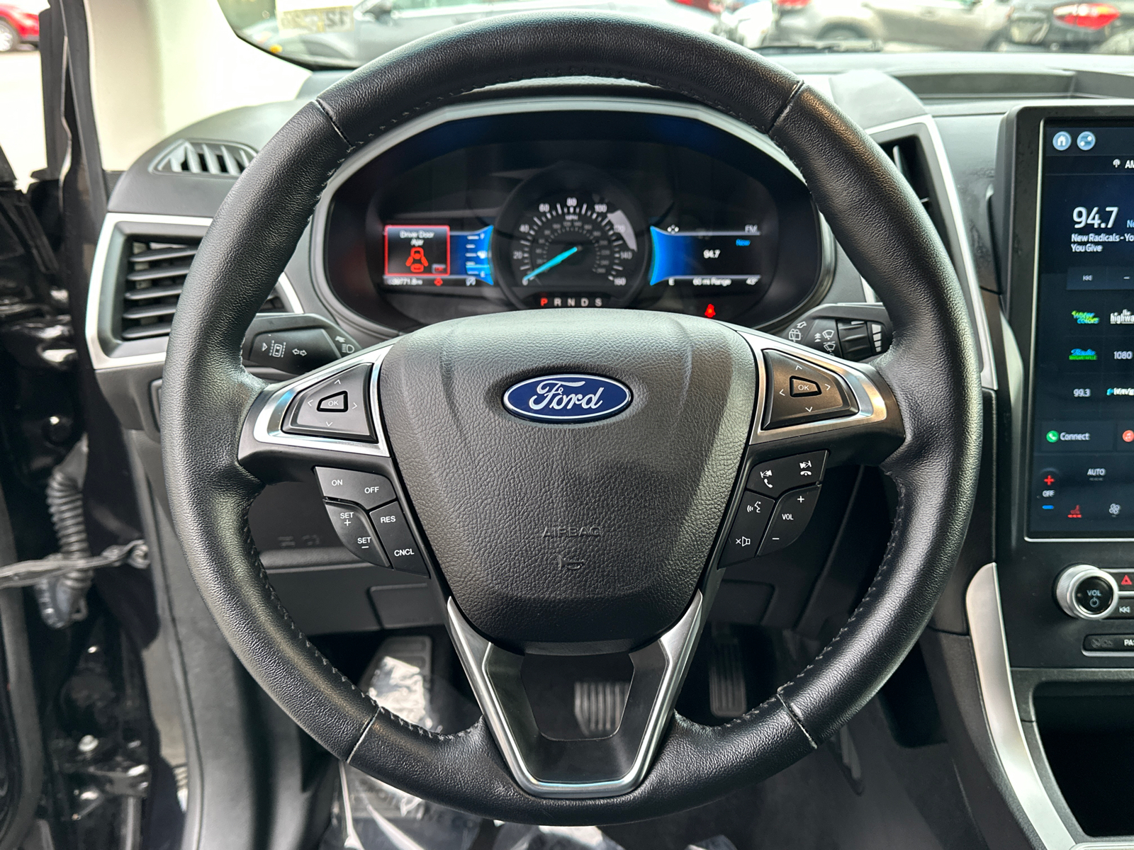 2023 Ford Edge SEL 24