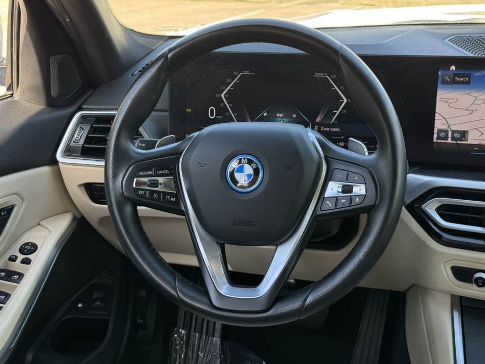 2023 BMW 3 Series 330e iPerformance 28