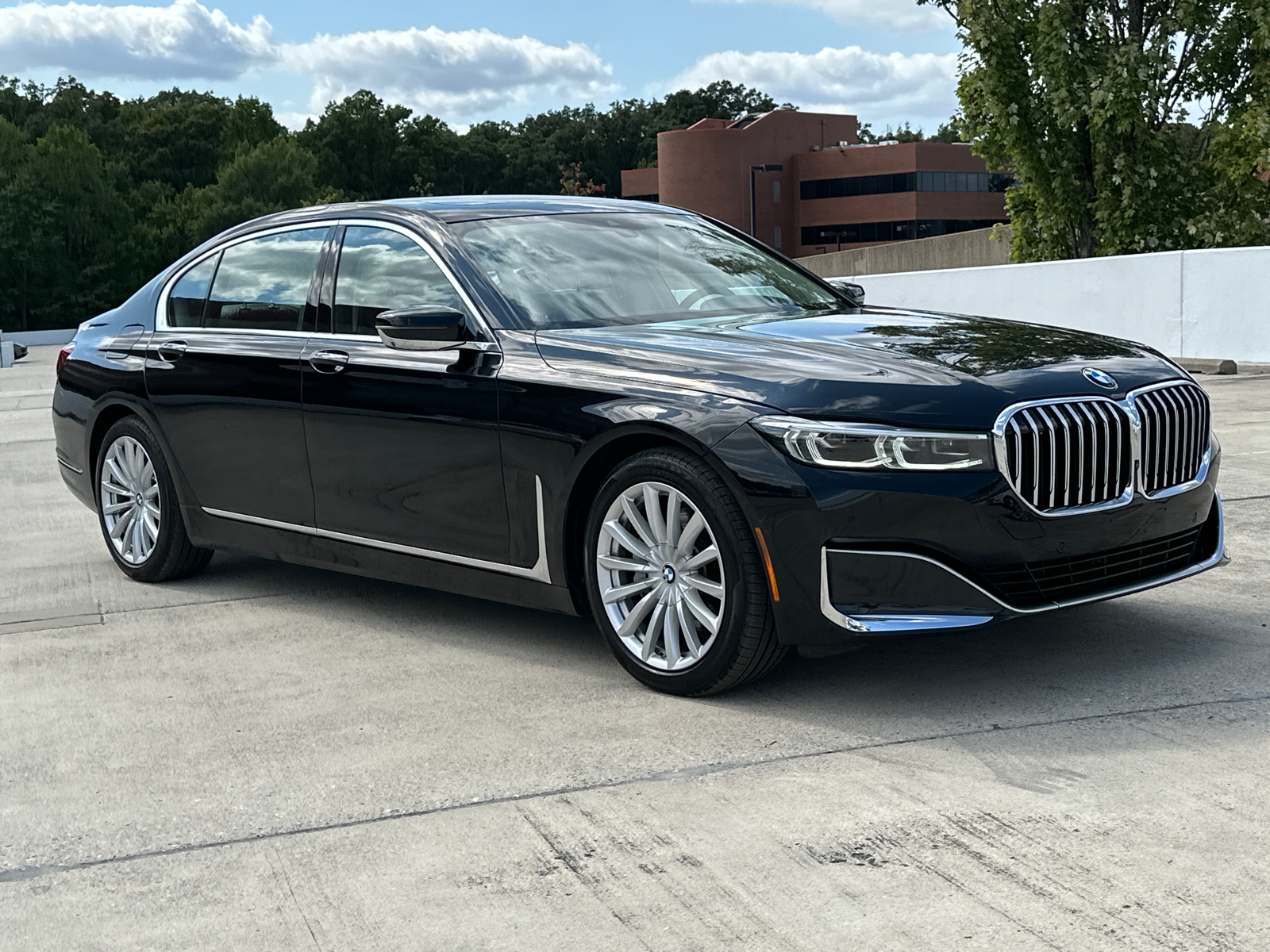 2022 BMW 7 Series 740i xDrive 37