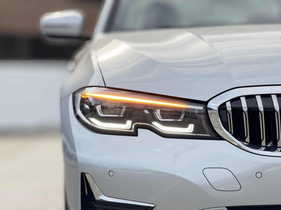 2020 BMW 3 Series 330i xDrive 10