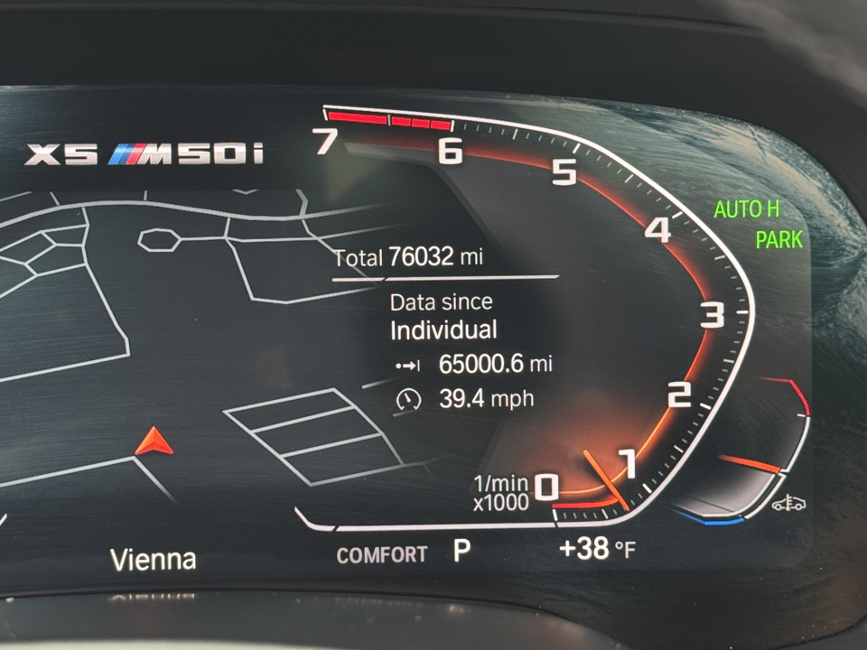 2022 BMW X5 M50i 38