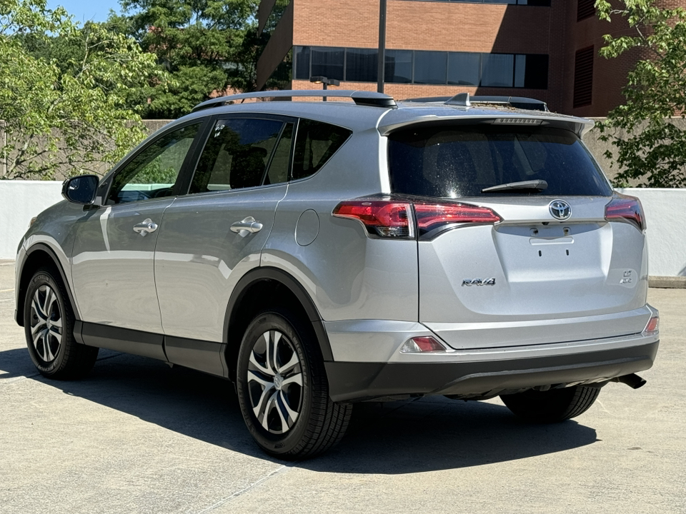 2017 Toyota RAV4 LE 45