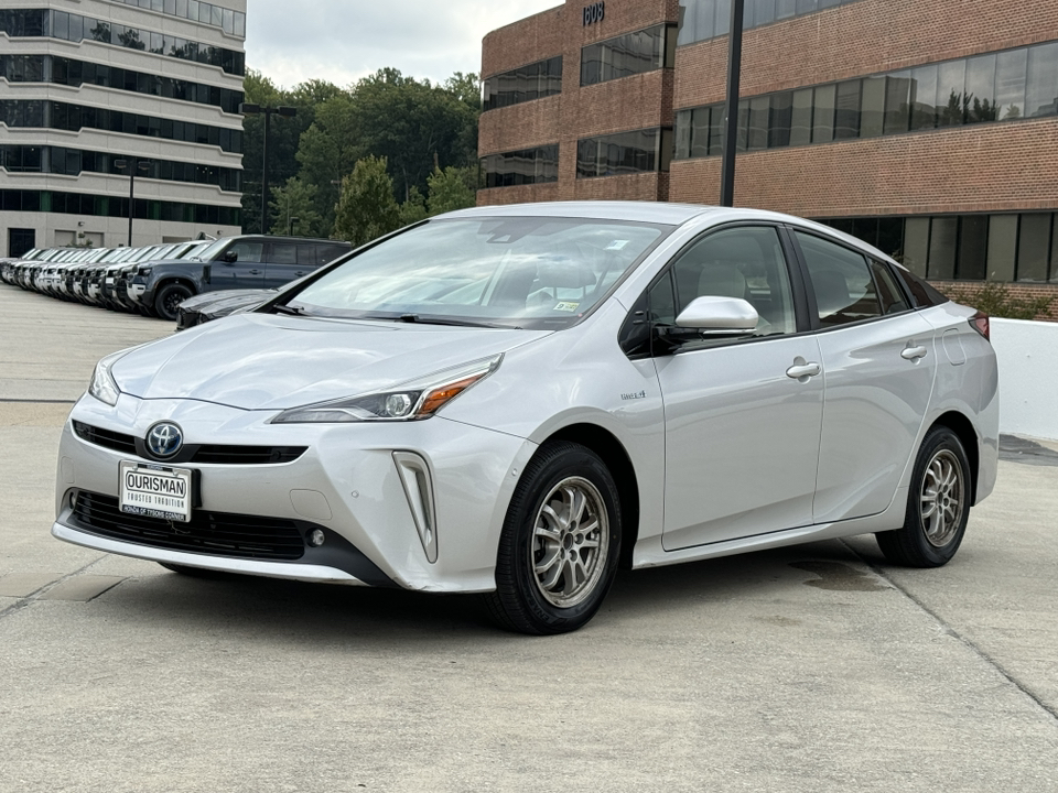 2020 Toyota Prius XLE AWD-e 44