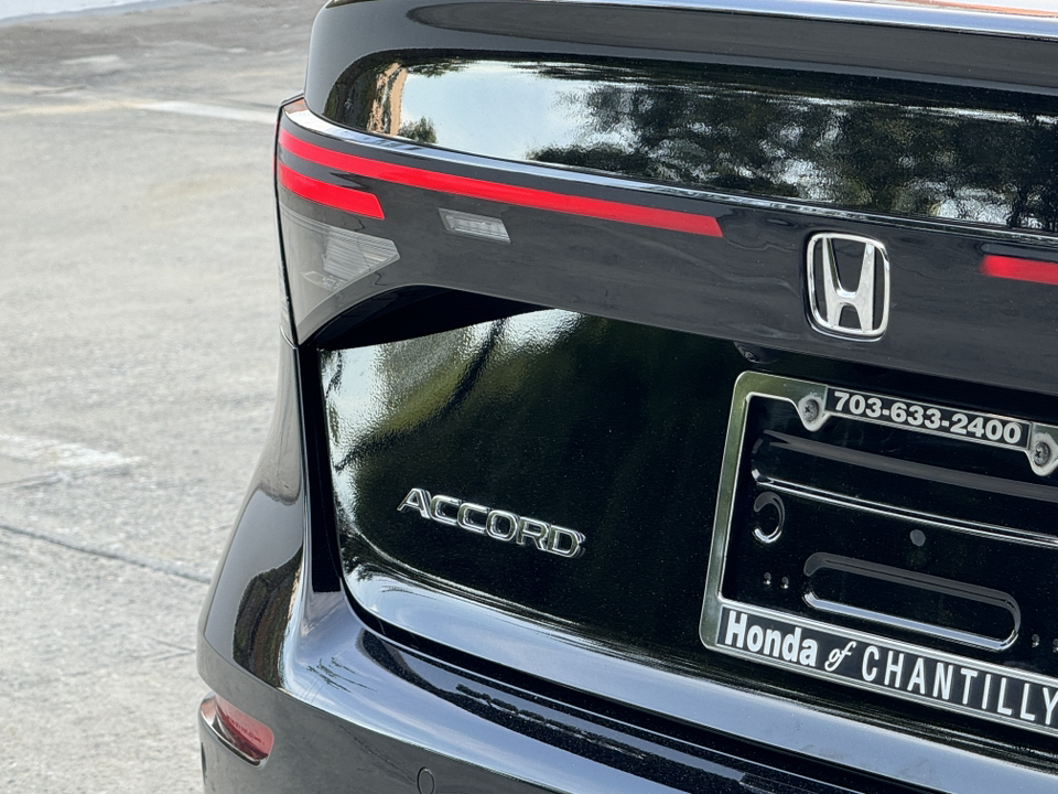 2023 Honda Accord Hybrid Touring 6
