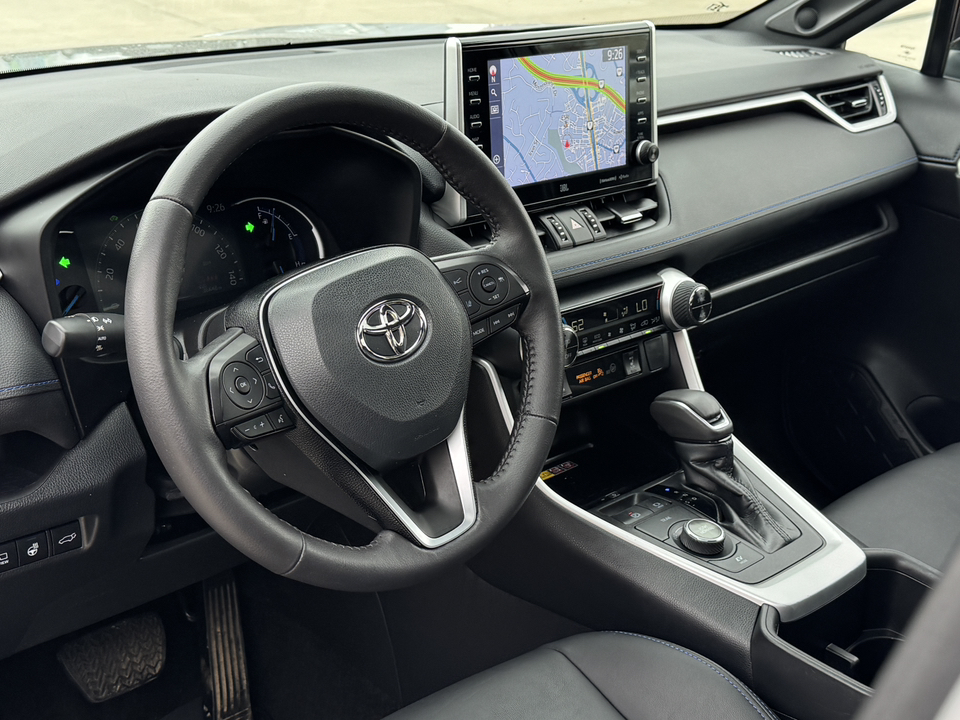 2022 Toyota RAV4 Hybrid XSE 18