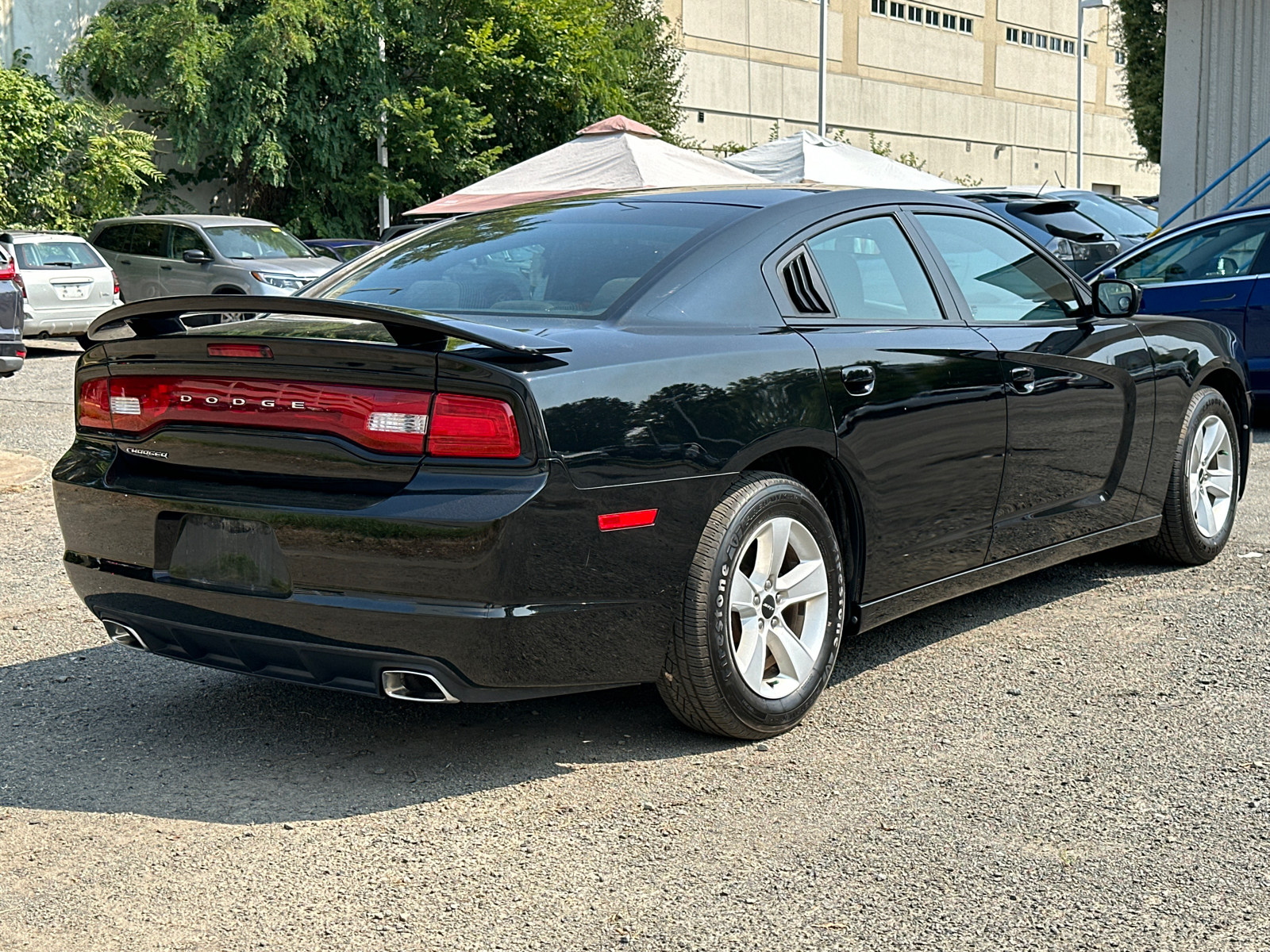 2014 Dodge Charger SE 31