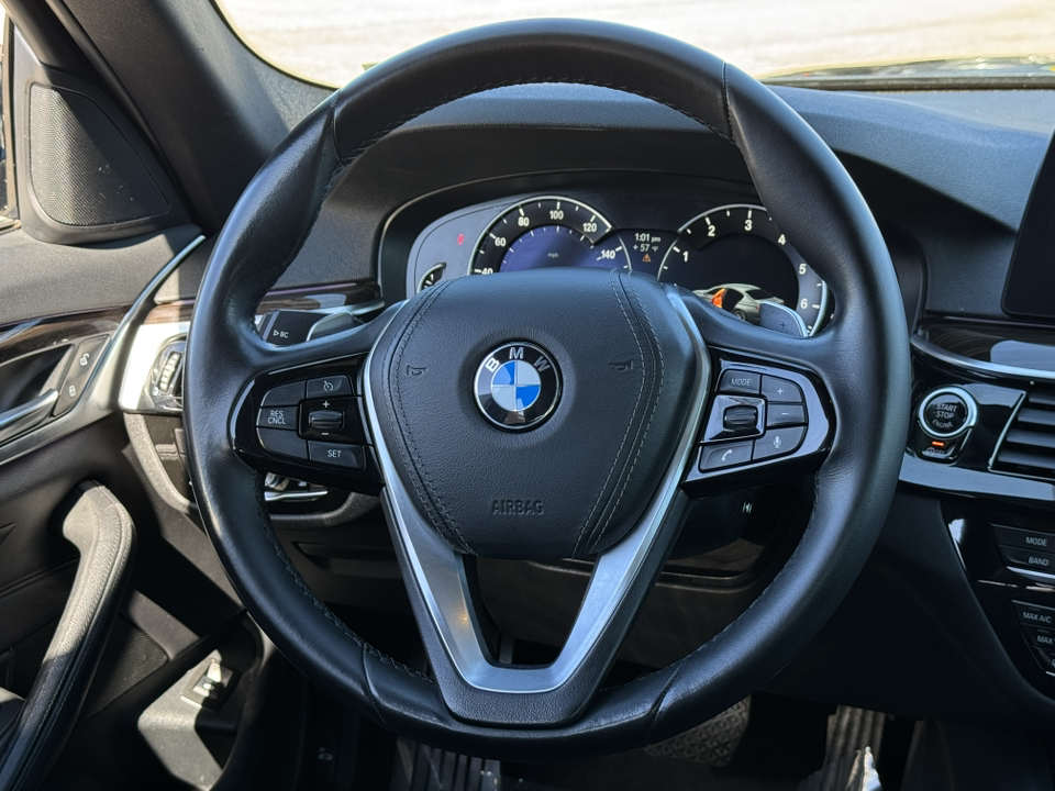 2018 BMW 5 Series 530i xDrive 27