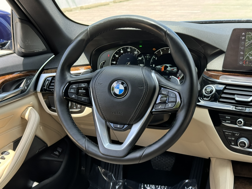 2019 BMW 5 Series 540i xDrive 32