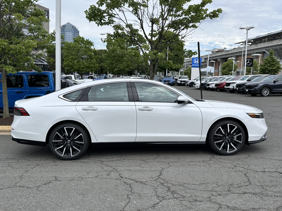 2024 Honda Accord Hybrid Touring 42