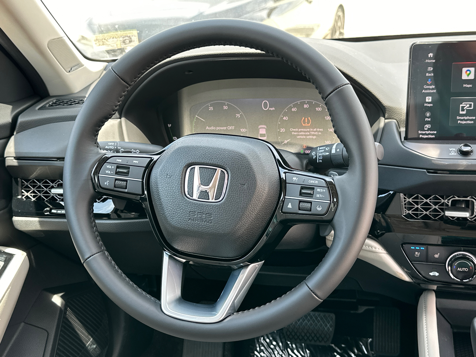 2024 Honda Accord Hybrid Touring 12