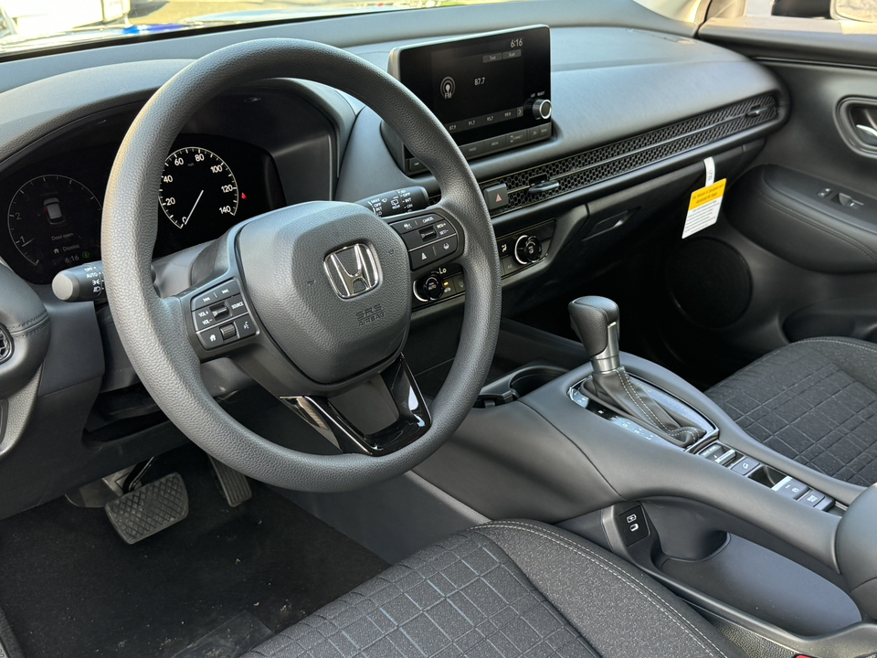 2024 Honda HR-V LX 18