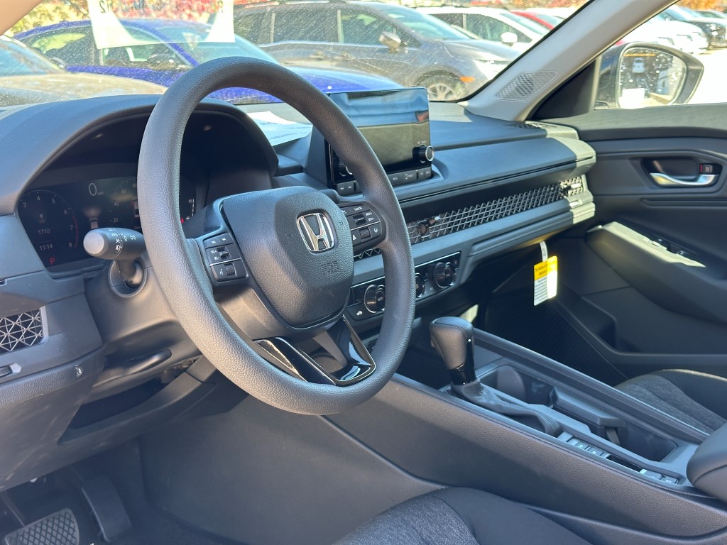 2025 Honda Accord SE 16