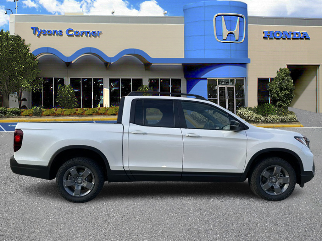 2025 Honda Ridgeline TrailSport 2