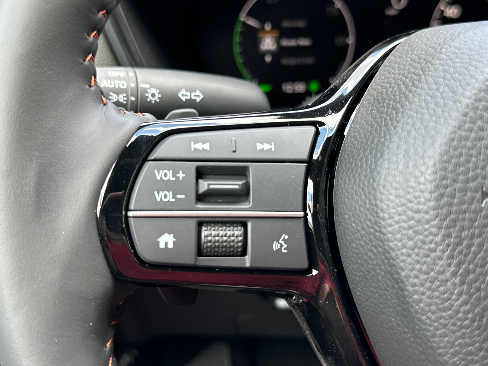 2025 Honda CR-V Hybrid Sport Touring 25
