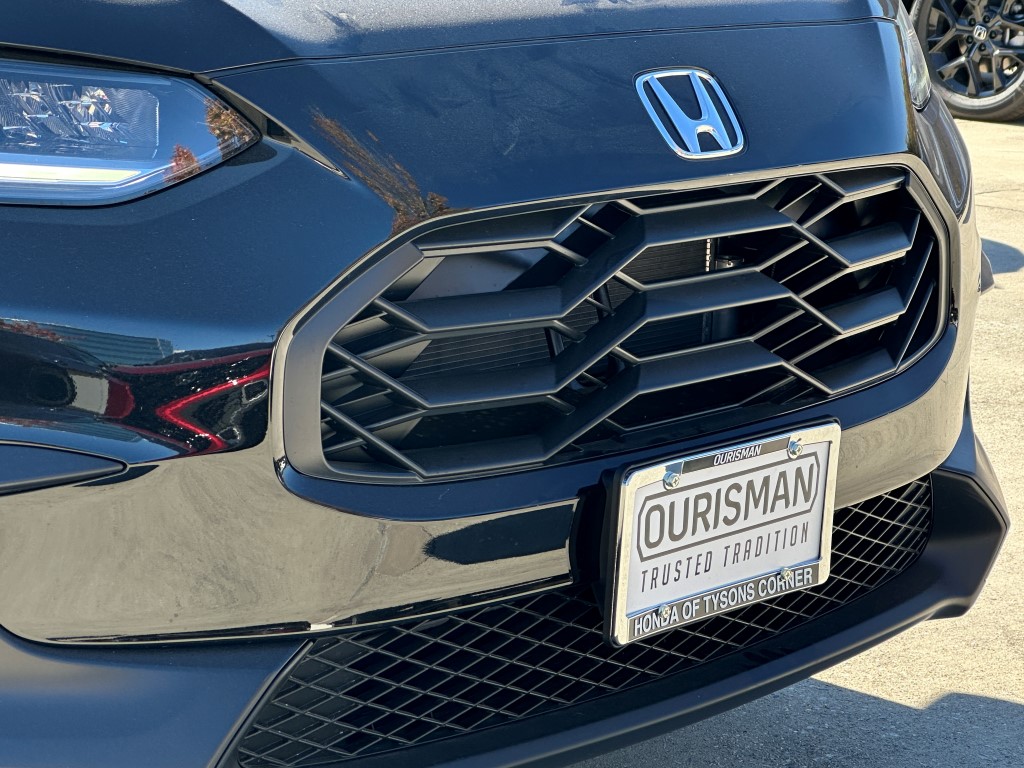 2025 Honda HR-V Sport 2