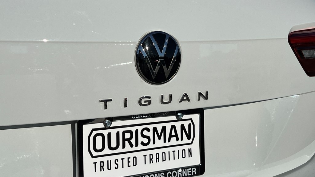 2022 Volkswagen Tiguan 2.0T S 11