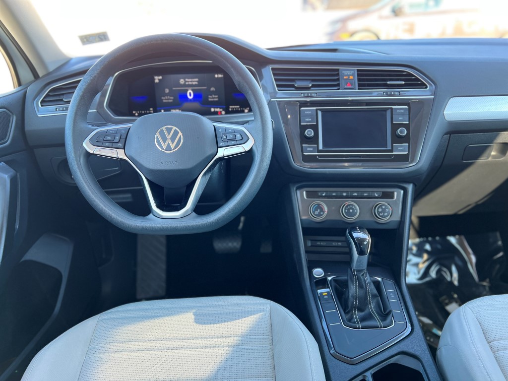 2022 Volkswagen Tiguan 2.0T S 27