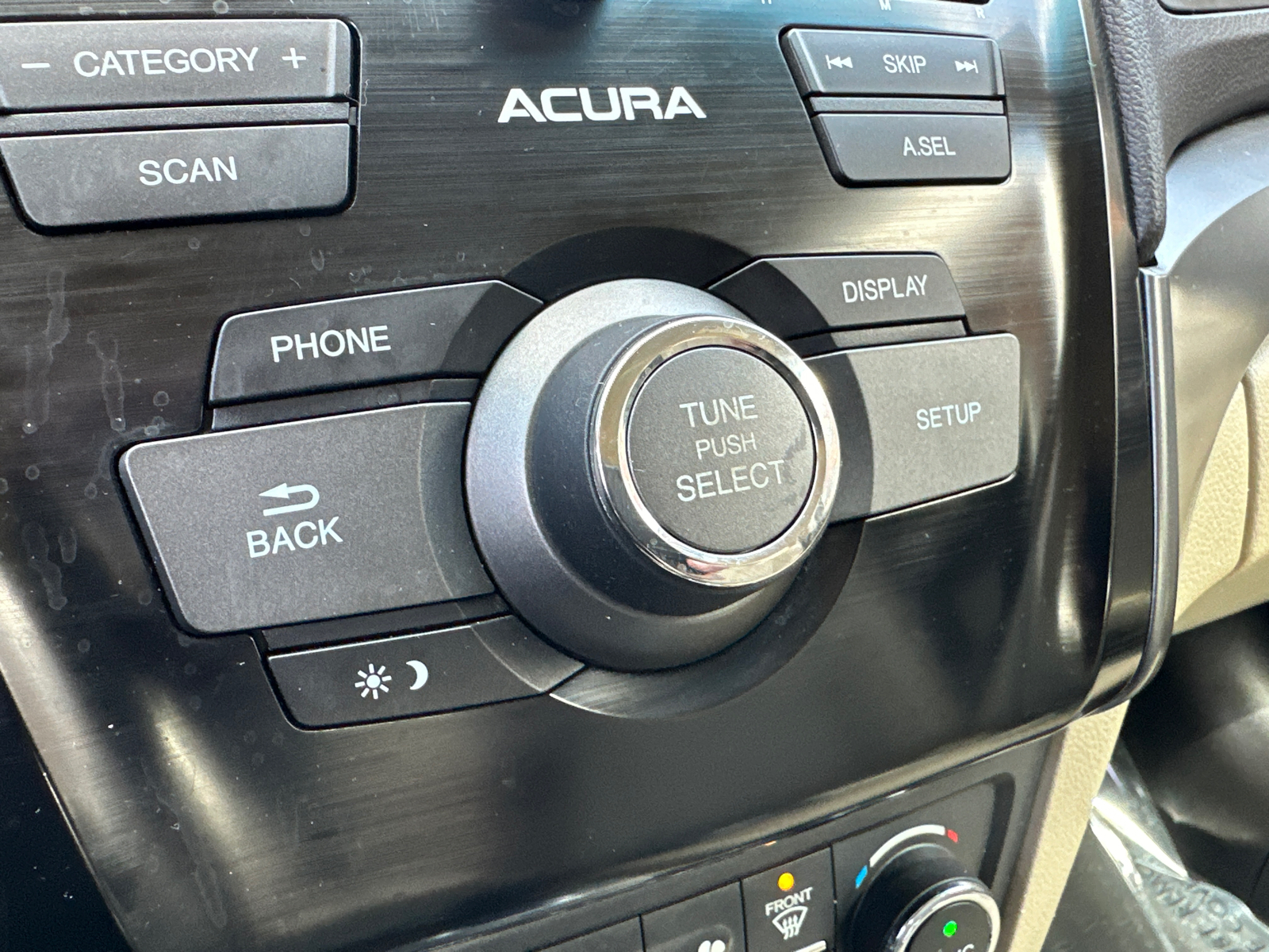 2013 Acura ILX 2.0L 27