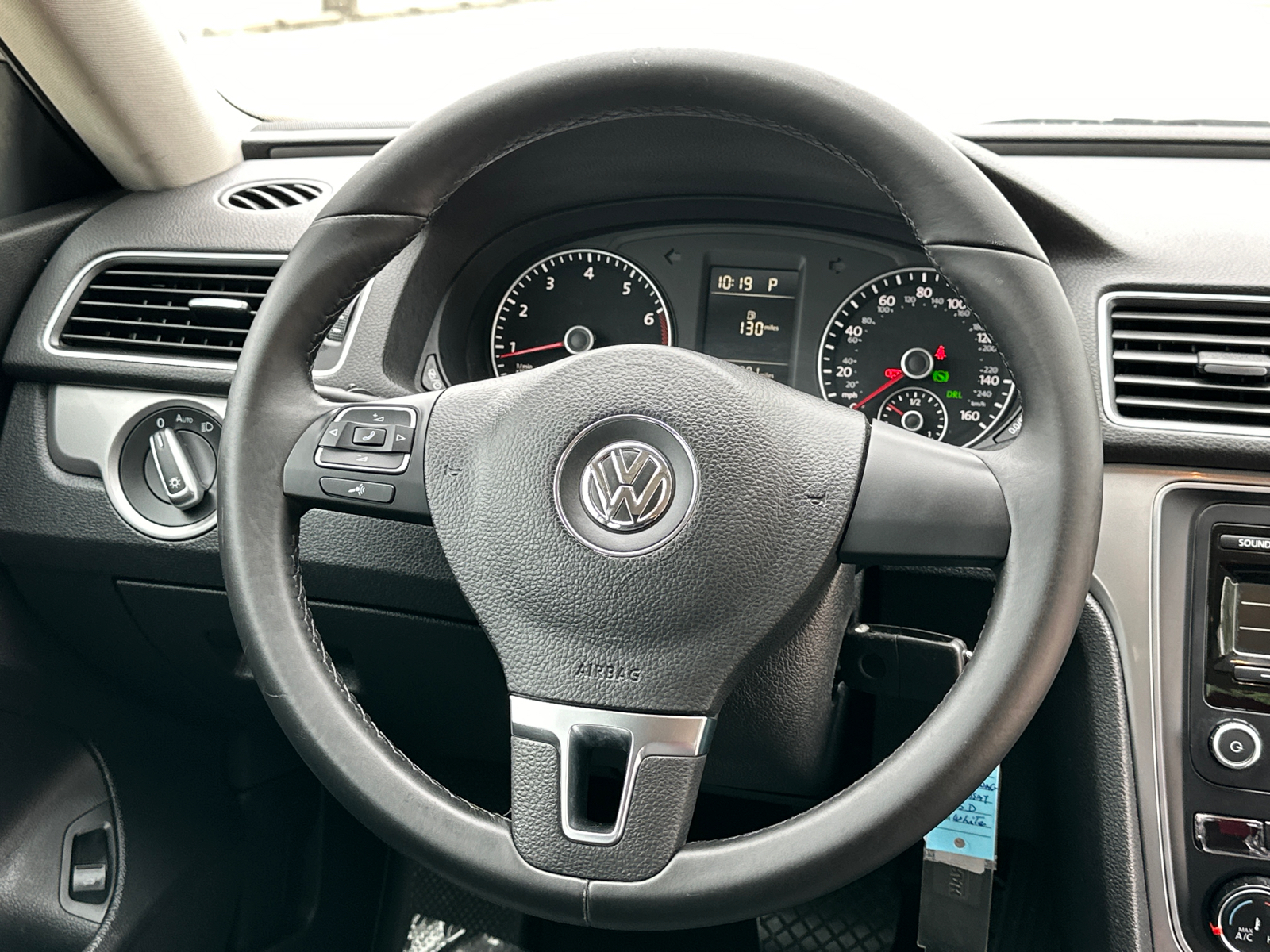 2015 Volkswagen Passat  17