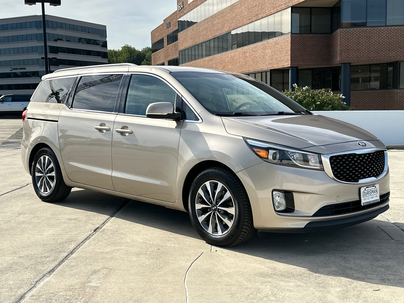 2015 Kia Sedona SX 37