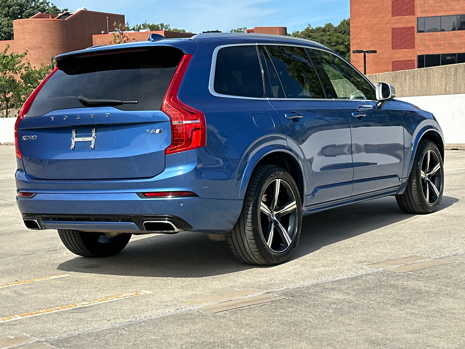 2016 Volvo XC90 T6 41