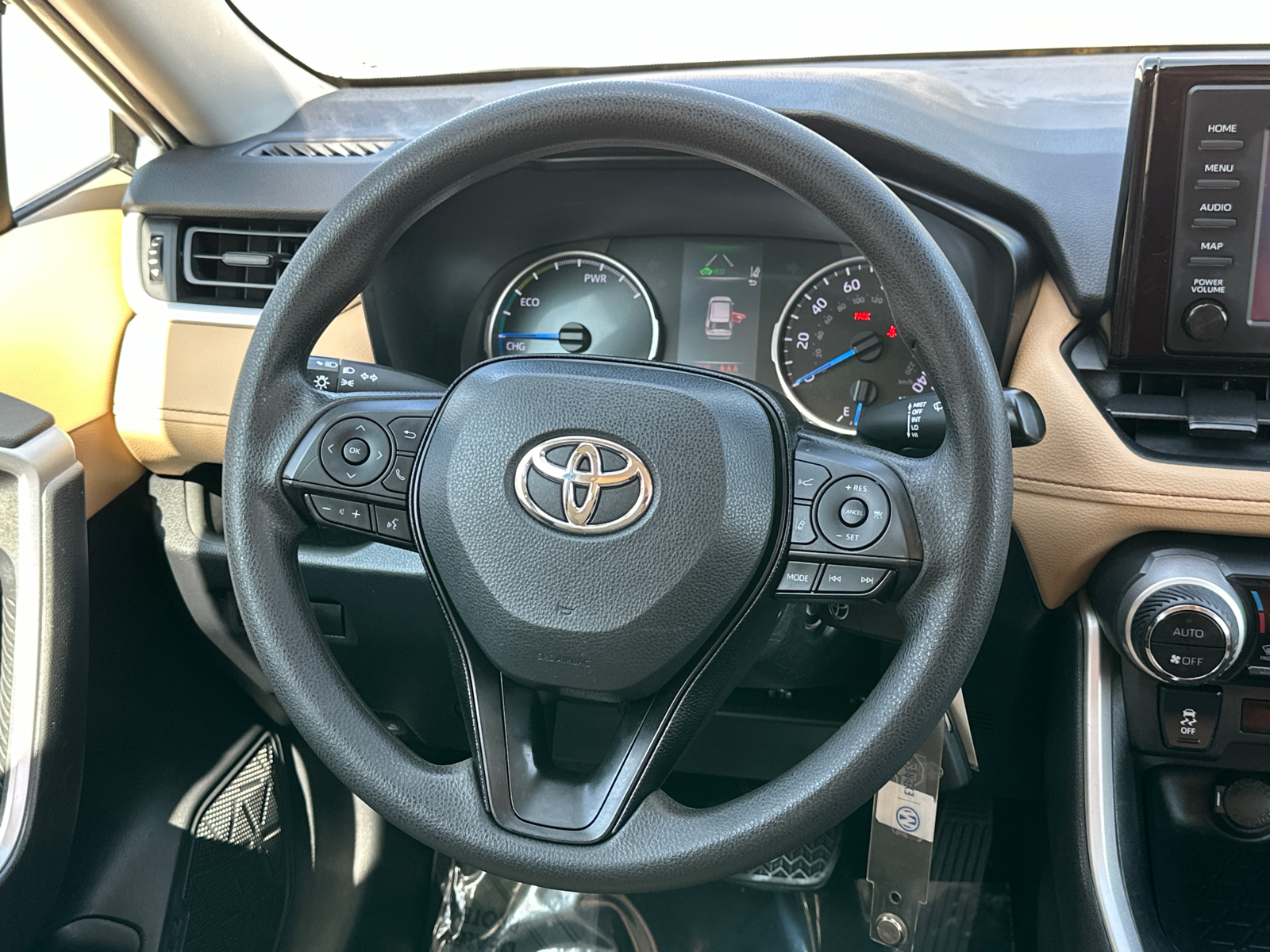 2019 Toyota RAV4 Hybrid LE 28