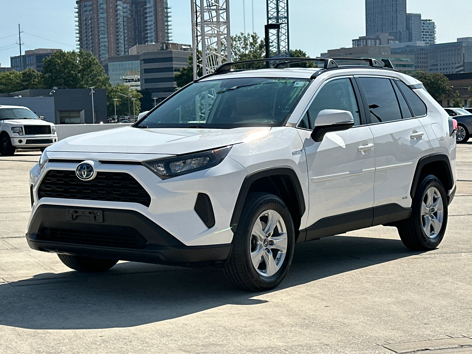 2019 Toyota RAV4 Hybrid LE 34