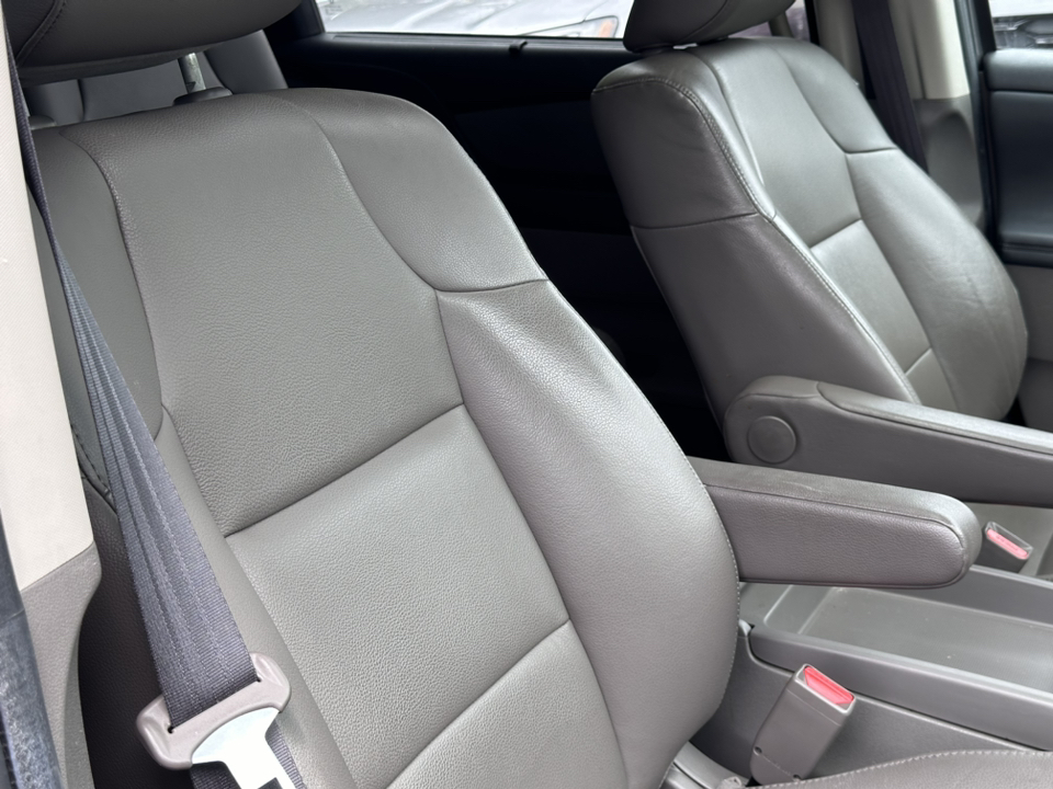 2014 Honda Odyssey  11
