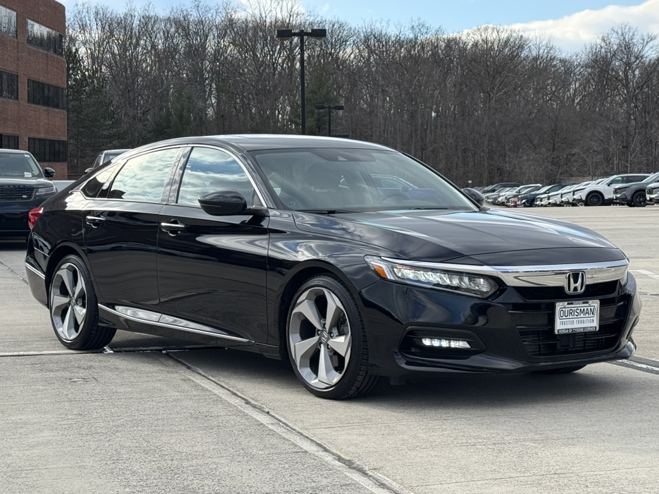 2018 Honda Accord Touring 40