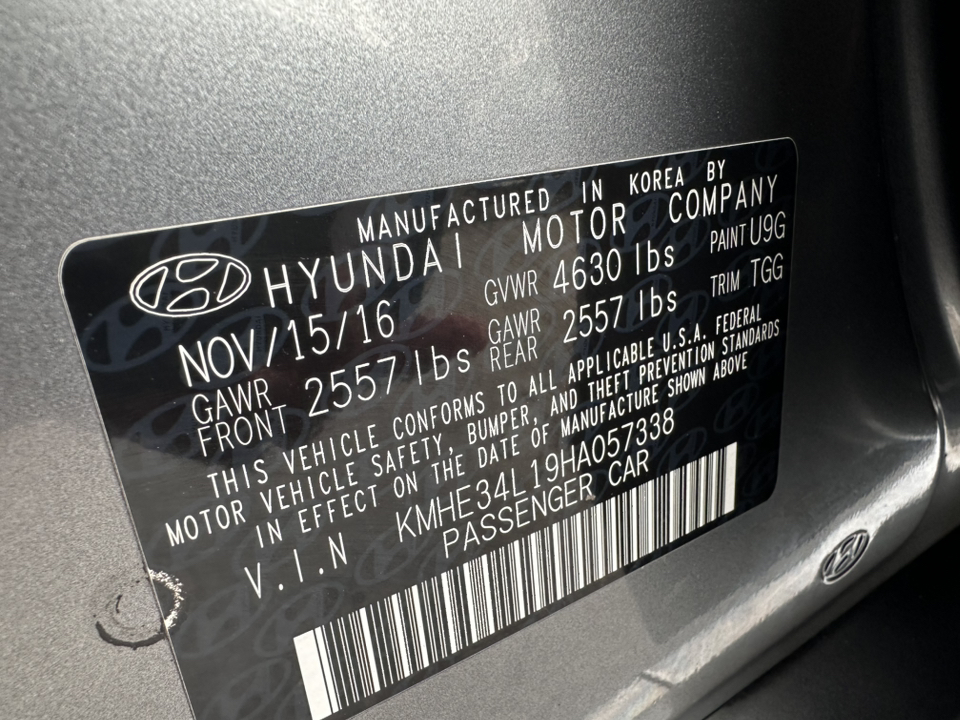 2017 Hyundai Sonata Hybrid Limited 34