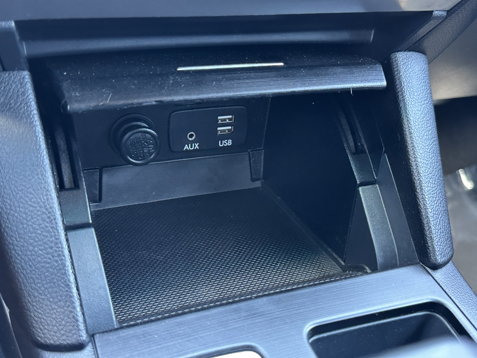 2015 Subaru Legacy 2.5i 33