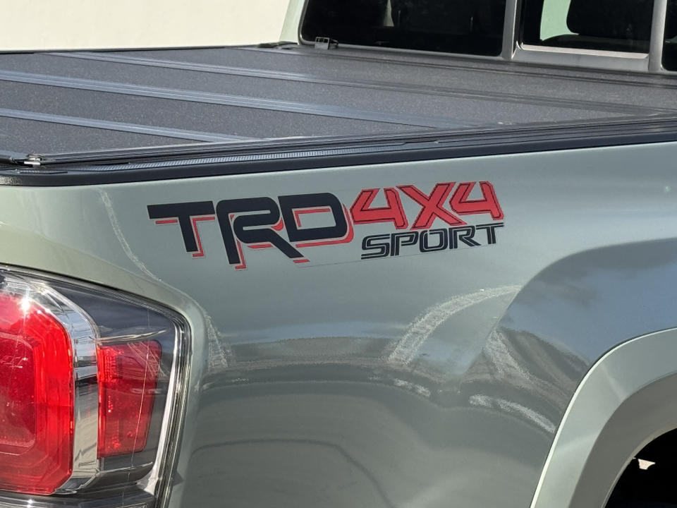 2022 Toyota Tacoma TRD Sport 6