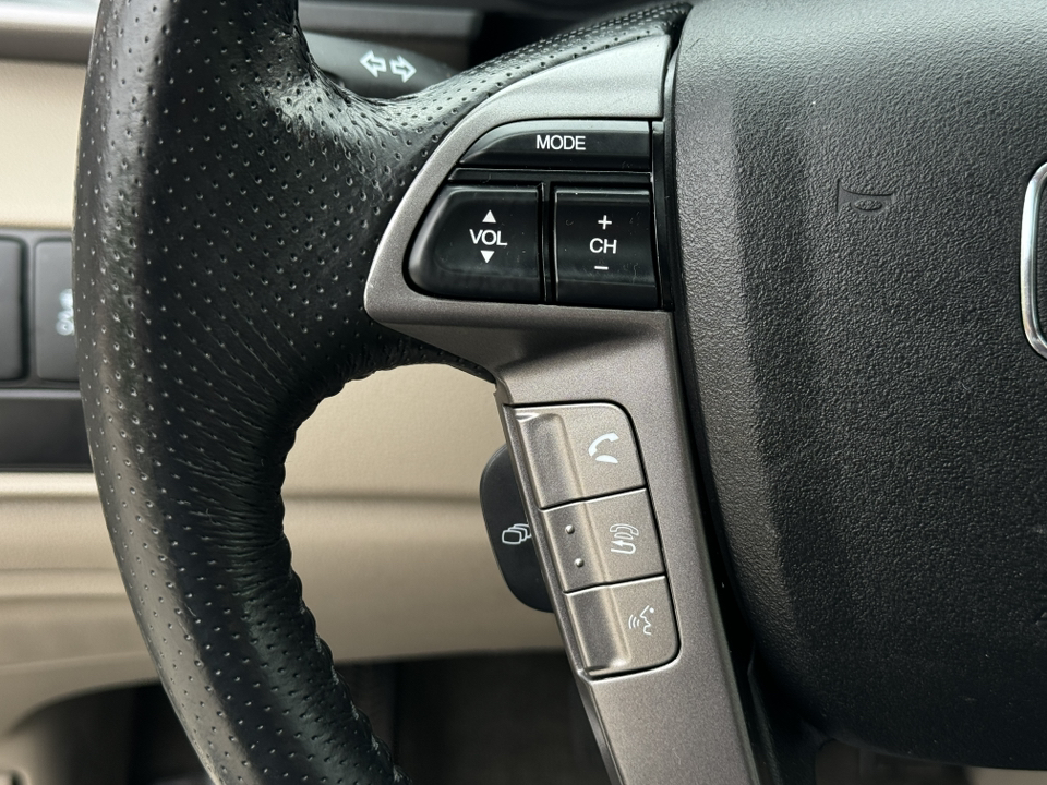 2014 Honda Odyssey EX-L 30