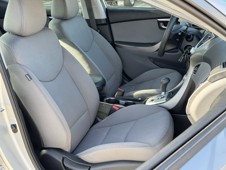 2012 Hyundai Elantra GLS 10