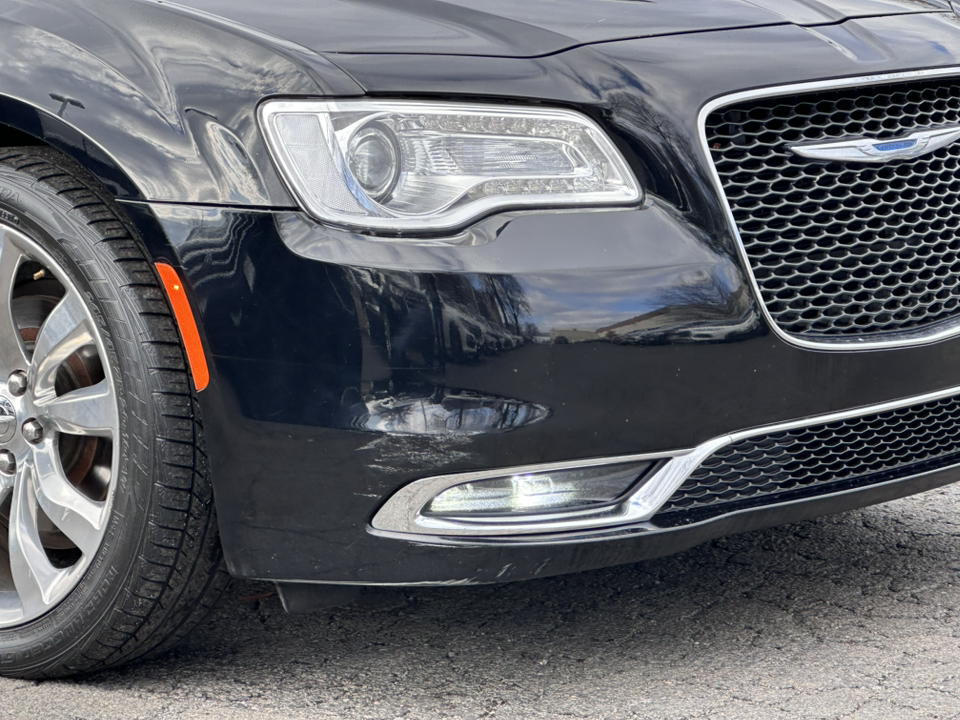 2018 Chrysler 300  5