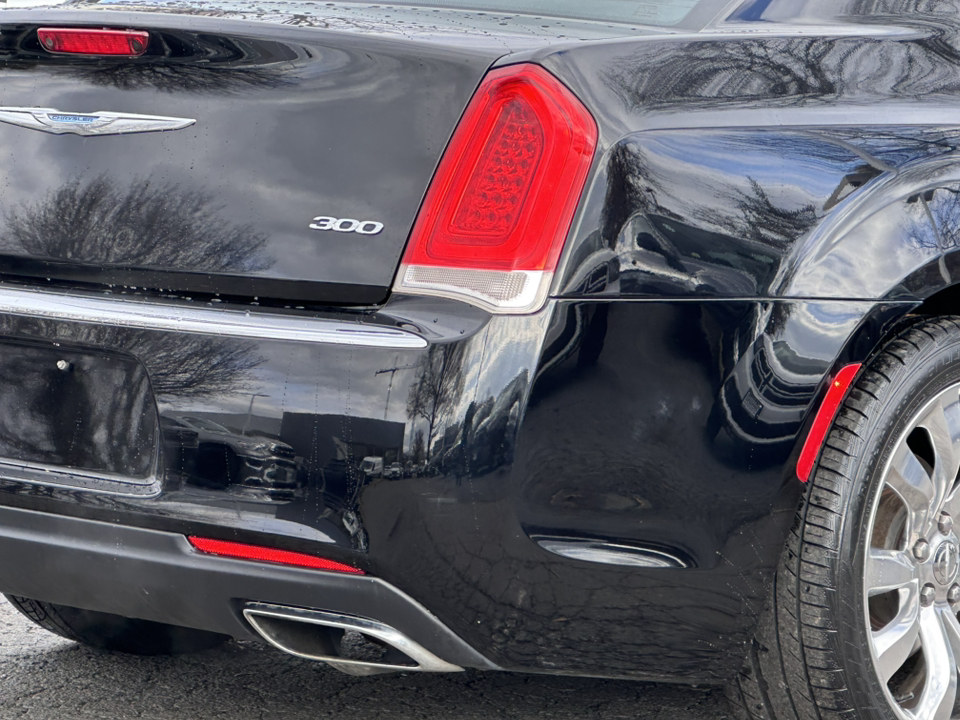 2018 Chrysler 300  6