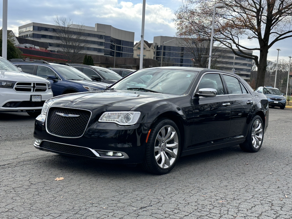 2018 Chrysler 300  34