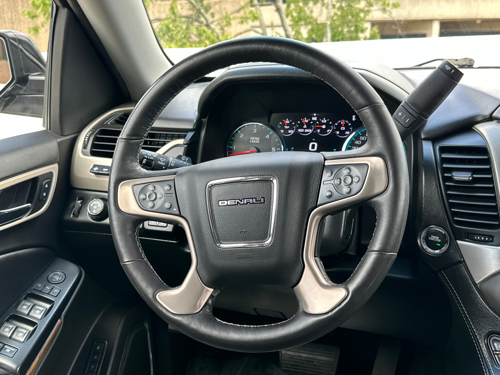 2018 GMC Yukon XL Denali 31