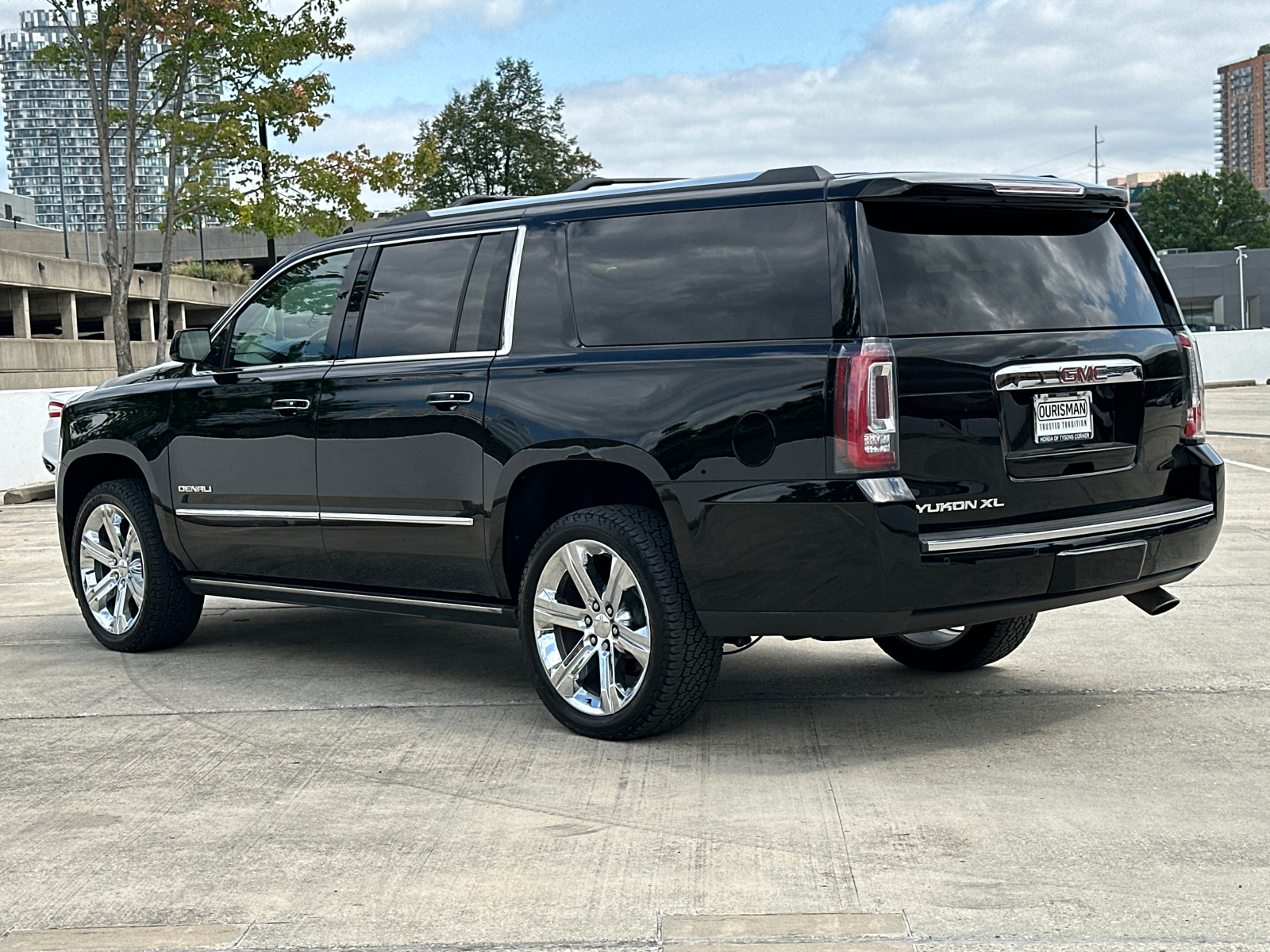 2018 GMC Yukon XL Denali 41