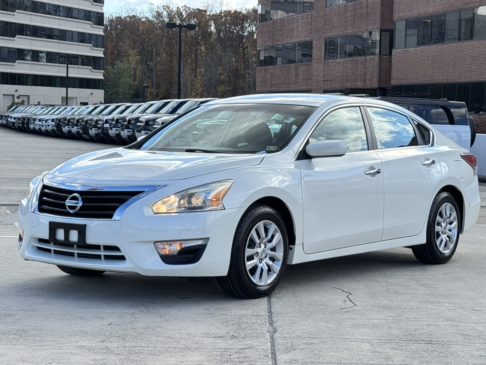 2014 Nissan Altima 2.5 S 34