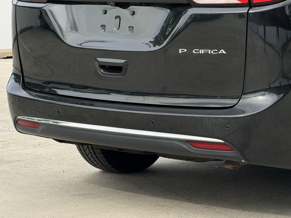 2018 Chrysler Pacifica Touring L 5