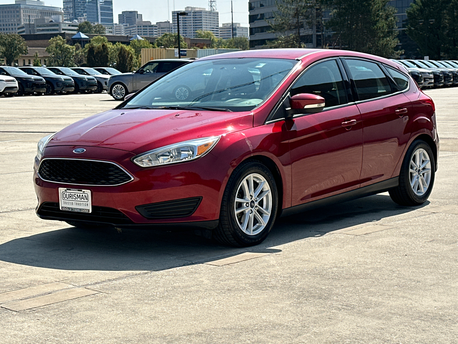 2016 Ford Focus SE 34