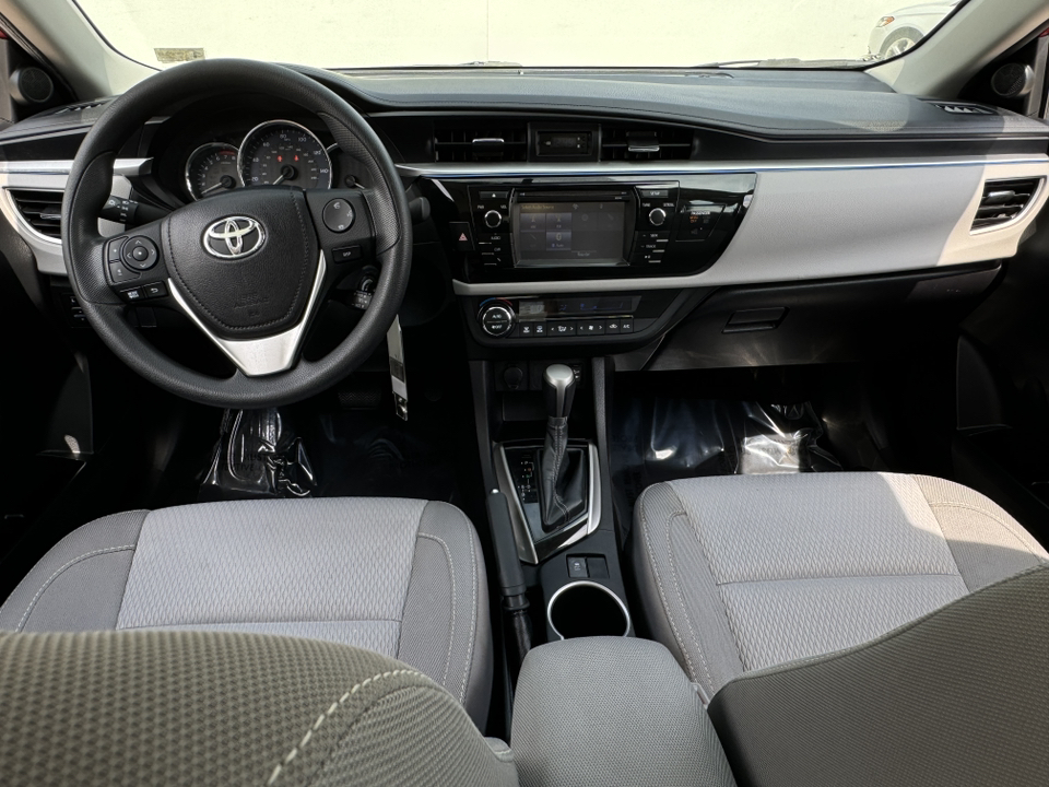 2015 Toyota Corolla LE 22