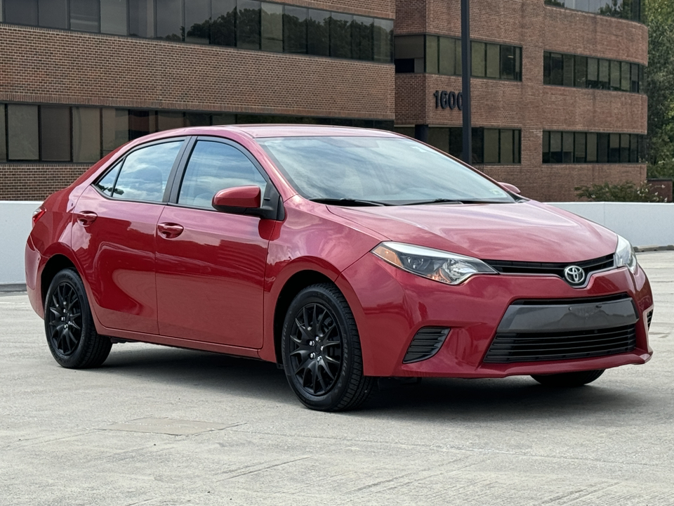 2015 Toyota Corolla LE 38