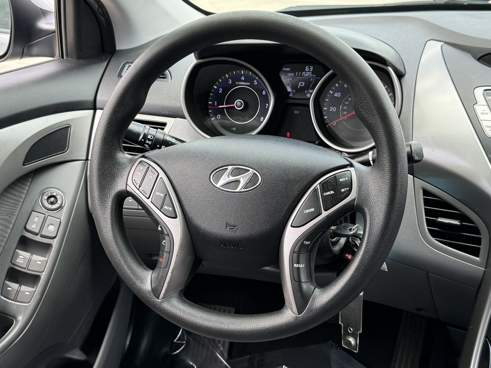 2013 Hyundai Elantra GLS 29