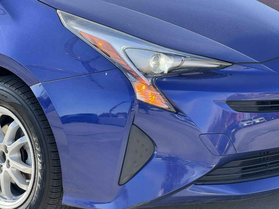 2017 Toyota Prius Four 6